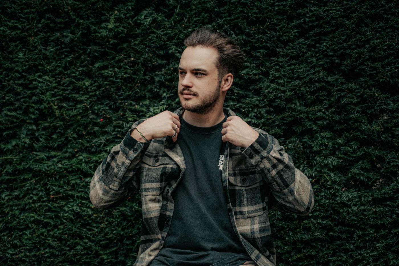 Critical Presents: Binary Vol.24